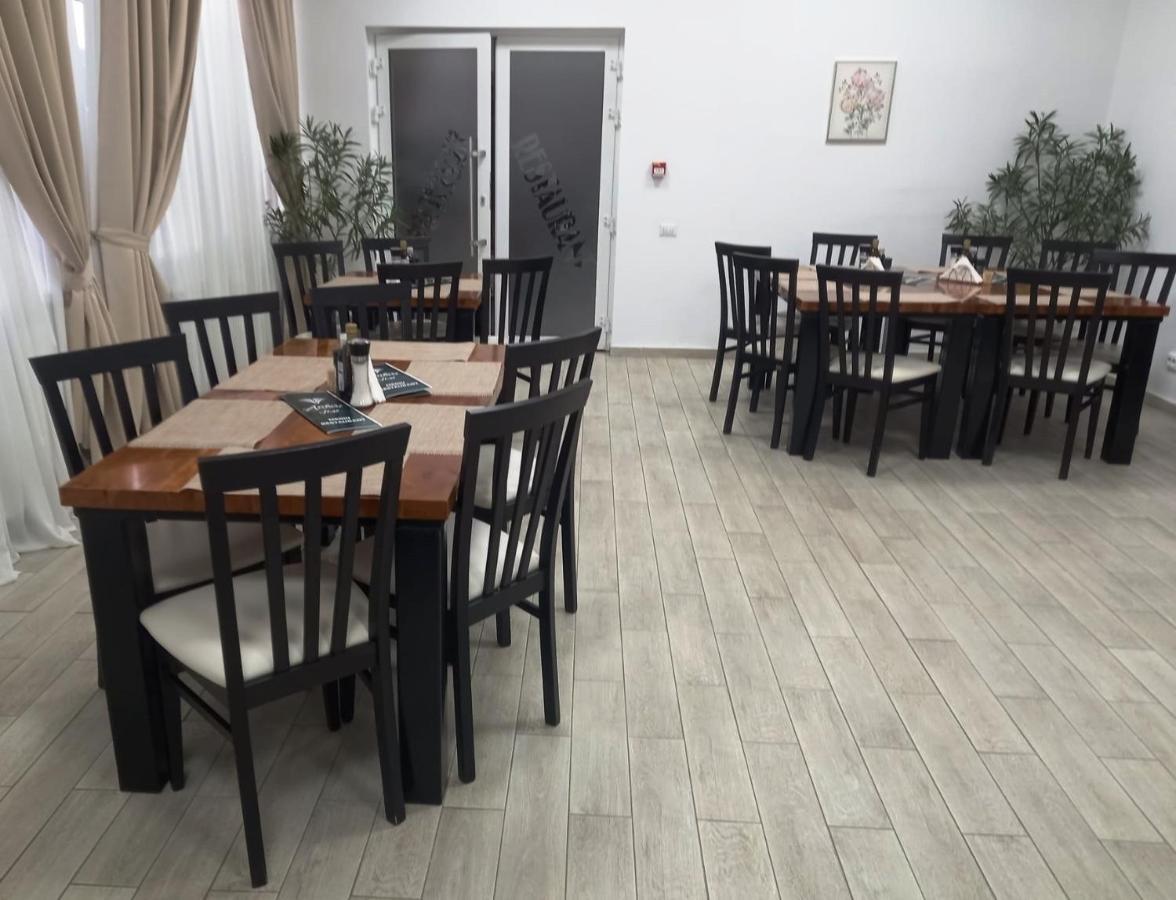 Antari Hotel Slatina  Bagian luar foto