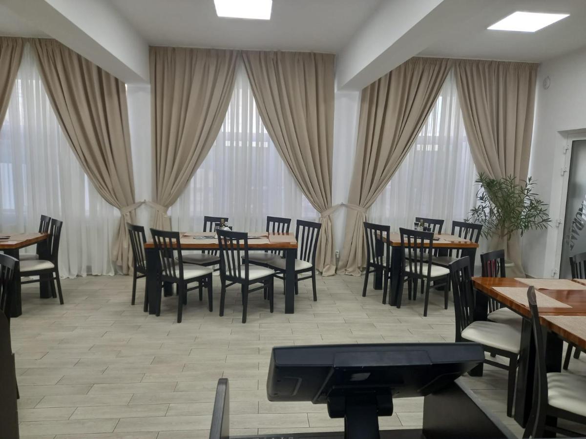 Antari Hotel Slatina  Bagian luar foto